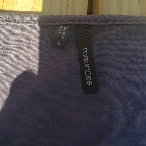 Maurice short sleeve shirt  with ruffle size Large - Picture 2 of 4